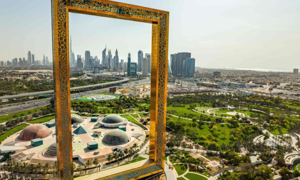 dubai-frame-4