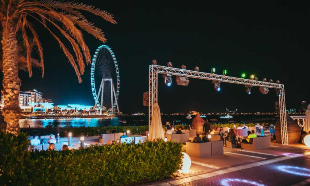 Explore night clubs in Dubai